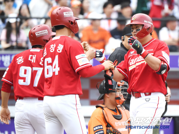 Recurring Scapegoat Humiliation, Winning Back SSG Beat Hanwha for 2nd straight win 