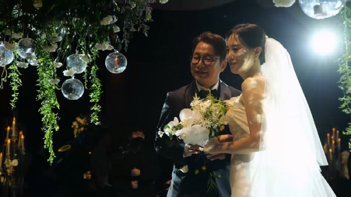 Shim Hyun-seop poured money into the wedding for the first time in 54 years1,400 guests at the grand ceremony (Joseon's Lover)