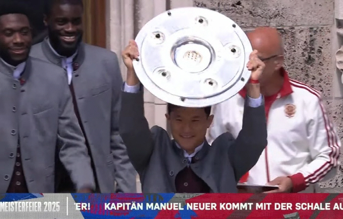 94.1% pass success rate. Kim Minjae is crazy! No. 1 in Bundesliga Pass...Proof of first place in the championship