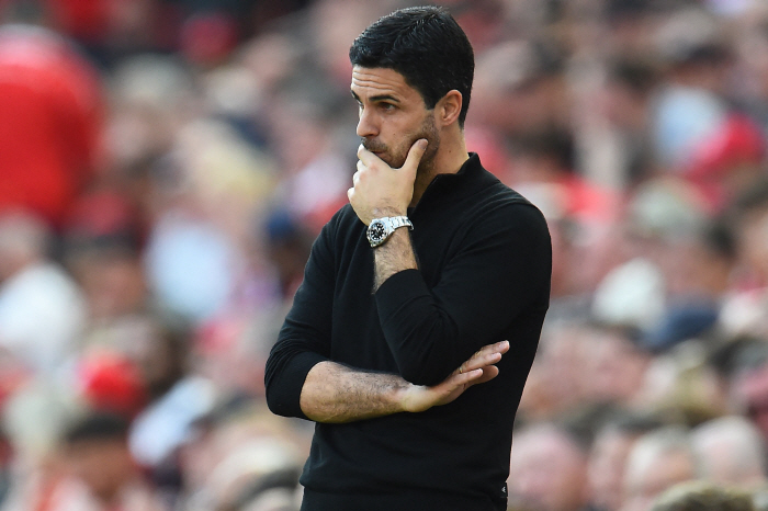 Arsenal are dissatisfied with Arteta's performance in front of no spectators this season, but I will give my life and death to win the championship