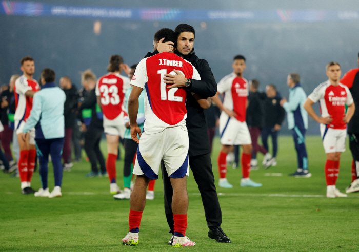 Arsenal are dissatisfied with Arteta's performance in front of no spectators this season, but I will give my life and death to win the championship