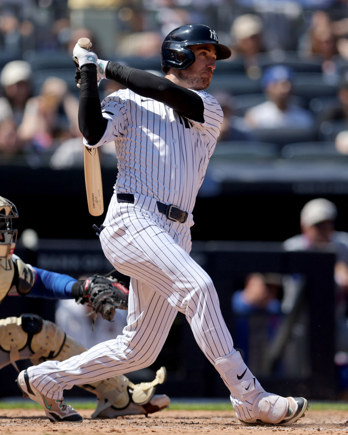 Bellinger's 6-RBI Explosion, including Grand Slam, Hitless Sotowinning NYY 82 New York M, intimidated by scary Yankees fans