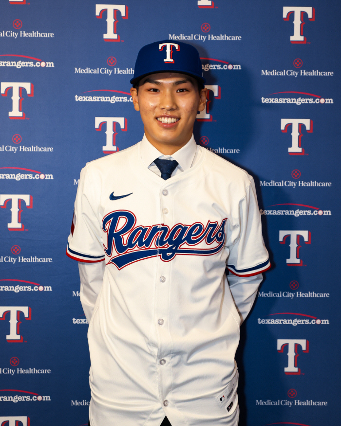 Everyone says they are promising as pitchers, but even as a batter, Superstar Game Texas' conviction Gwangju Kim Sung-joon and pitching are meaningless unless they are at a high level