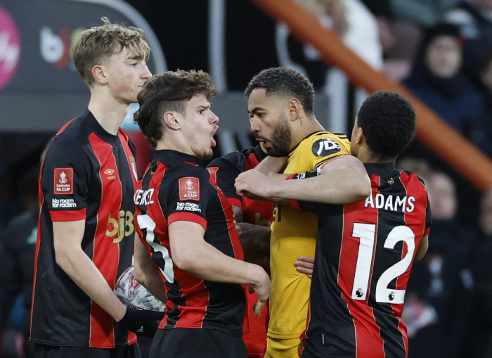 HERE WE GO! Liverpool, I caught both rabbits...All-time four-back defense predicted next season