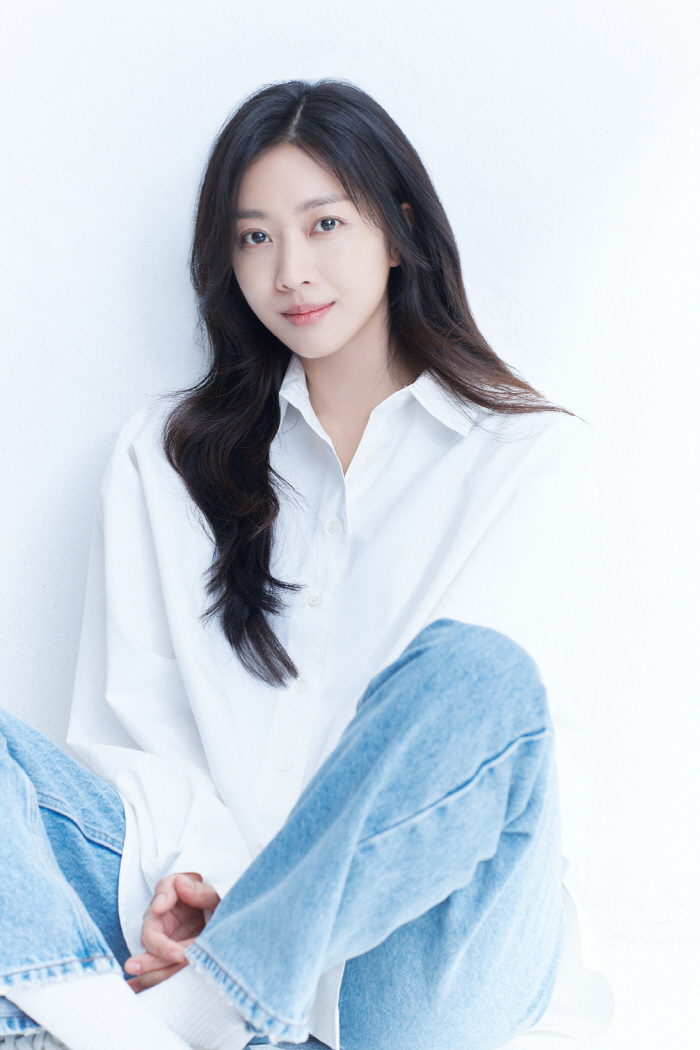  Tangeum Jo BoA. Filming with baby Jo BoA..Revealed as a married woman