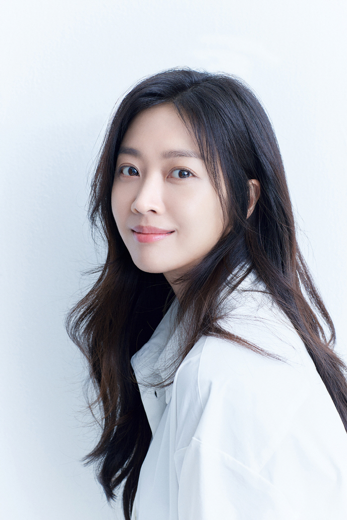  Tangeum Jo BoA. Filming with baby Jo BoA..Revealed as a married woman