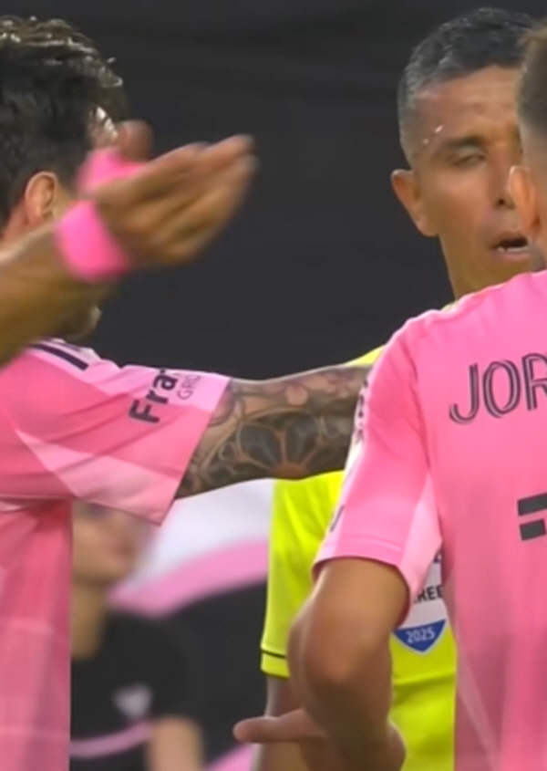 Mascherano the Magi is erasing Messi's late career...03 Catastrophe → Ronaldo and Dong-Ahn