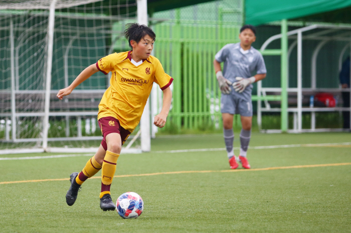 Next, Umji-sung Dream Tree, gather together. Gwangju, U12 will conduct an open test