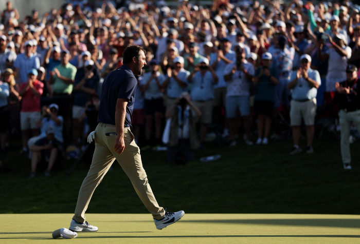 Shaken, but surprising resilience, the trend is Scheffler, the third major winner, and Kim Si-woo's first top 10 major achievement