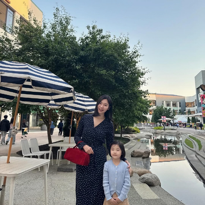 Yoon Nam-ki ♥ Lee Da-eun lost 21kg and cut her long hair short side by side with her daughter