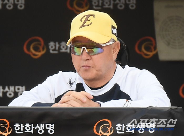 The advice given by the master to the second-tier catcher. The reason why all prospects should remember is that they are good at defense. Then you'll be the main player