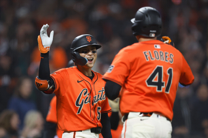 Bob Melvin was right. .356, Lee Jung-hoo's overwhelming batting average of 2nd Flores and clutch total, second overall in RBIs