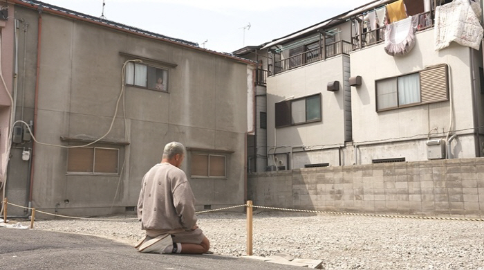 Choo Sung-hoon, Tears at the demolished Osaka House...Please stop the recording, too. (Holmes)