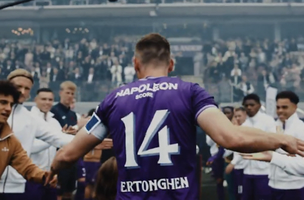 It was an honor to play with you, Vertonghen. Son Heung-min's genuine loyalty, a gift for touching retirement ceremony video letter