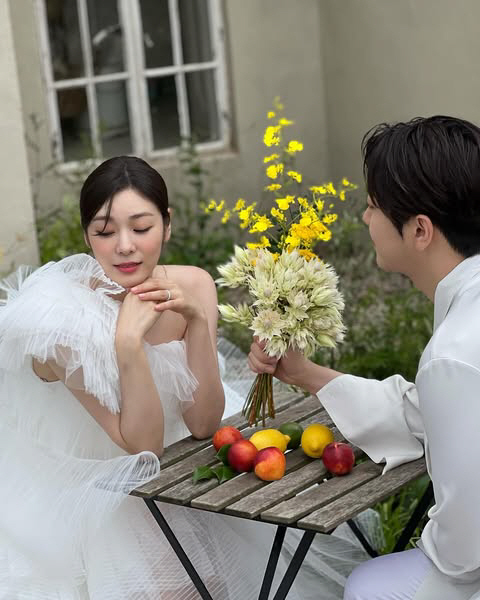 Ko Woo-rim across the country, ♥ The smile couple rings brightened with the excitement of getting married to Kim Yeon-ah also sparkles