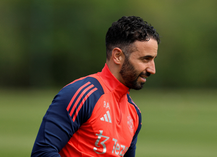  Manchester United is laughing! Three injured people return at the same time → Tottenham joins training ahead of the Europa League final