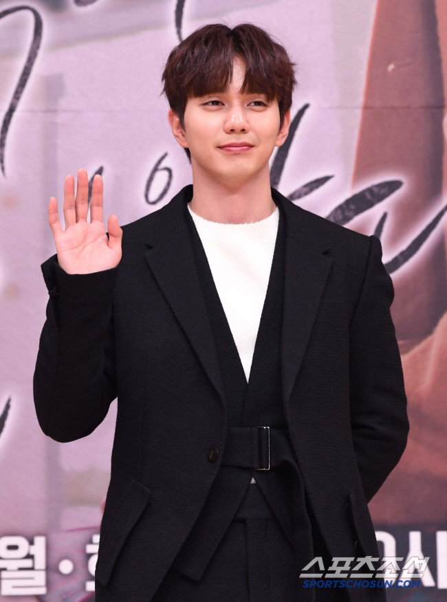 Yoo Seung-ho Donates to Support Families of Severely Ill Children for Family Month