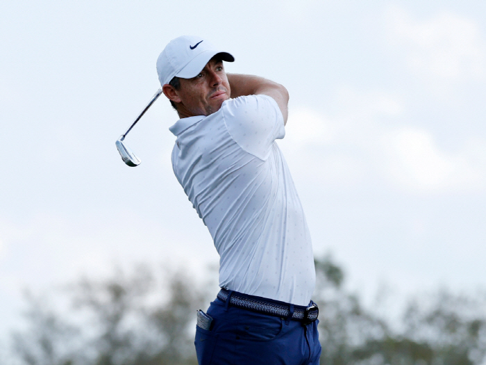 Rory McIlroy, do I have an iron?  Career Grand Slam Celebration RORS PROTO 200 Sets Limited Release