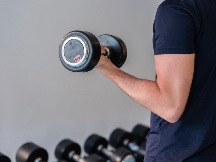 Share of bodybuilding books from May ahead of summer ↑…Women in their 30s and 40s have a high proportion of men in their 30s