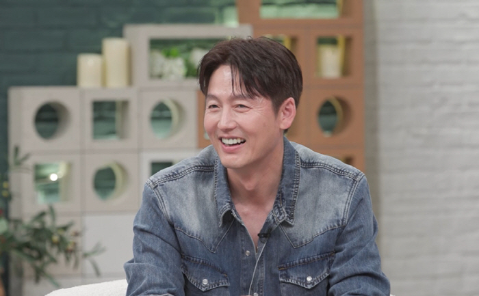 Soon, Lee Jung-jin in his 50s will be the ultimate decision after two years of dating hiatus...I'm trying
