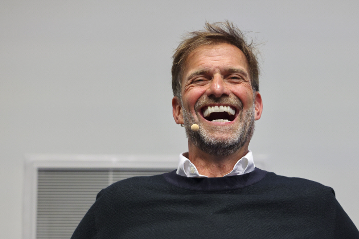 There is no such thing as a lie 'Master' Jurgen Klopp directly refuted the termination agent a day after rumors of AS Roma's appointment. 'It's not true.'