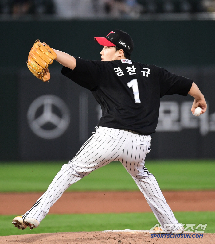 Elotrasico's essence LG Lotte drew 77 after a three-hour, 56-minute battle in the 11th inning. Lee Young-bin with two home runs and Ko Seung-min tied for two-run shot was thrilling 