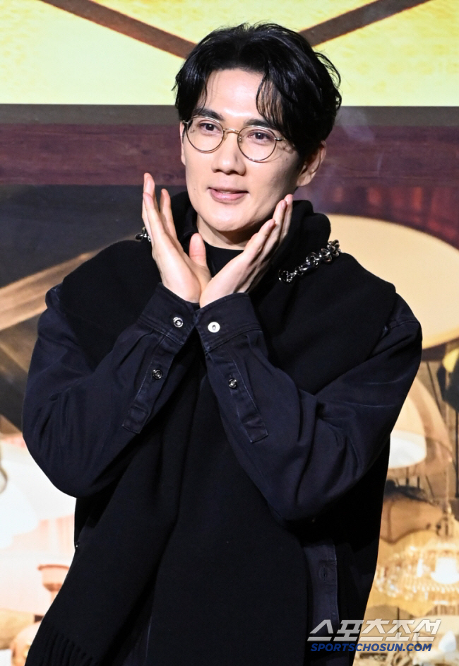  Um Taegu, do you have a heart rate of 150..Simple labor Trying to be an entertainment MC for the first time in my life with a workman affair