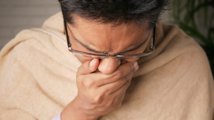 An extra-lung tuberculosis warning throughout the body, not the lungs...Infections to the brain and bones