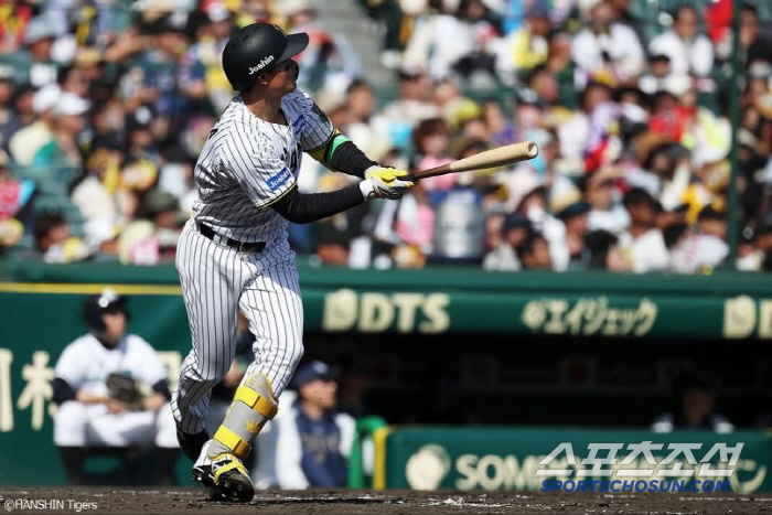 I heard it's getting better...Ace, who allowed three runs in four innings and bowed again, and the opening pitcher lost four ERA 7.52 