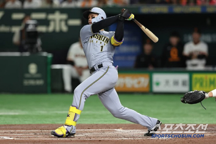 I heard it's getting better...Ace, who allowed three runs in four innings and bowed again, and the opening pitcher lost four ERA 7.52 