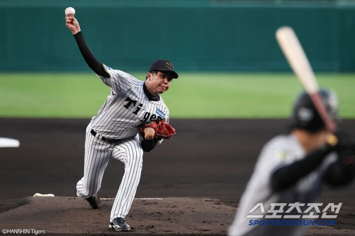 I heard it's getting better...Ace, who allowed three runs in four innings and bowed again, and the opening pitcher lost four ERA 7.52 