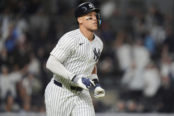 It's not even 100 meters away, but a home run? Judge chases his 16th shot of the season with the shortest distance of 331 career shots, one behind Otanishwaber