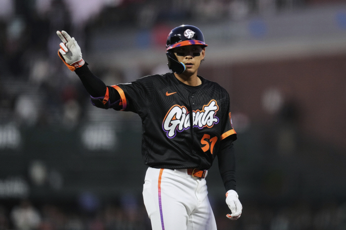 Lee Jung-hoo hit a timely hit in two consecutive games, hitting a batting average of 0.27531 RBI SF 32 KC