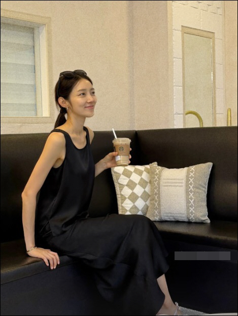 Lim Chang-jung ♥ Seo White, you said you were seriously underweight...a bony slender body