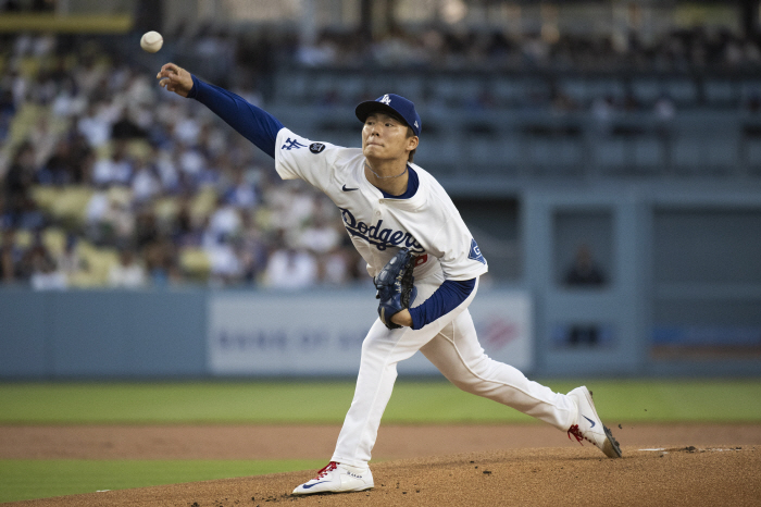 No heater until the 6th episode! That's why I gave him the highest amount of pitching, Yamamoto saved the Dodgers for four consecutive innings with 9K scoreless runs