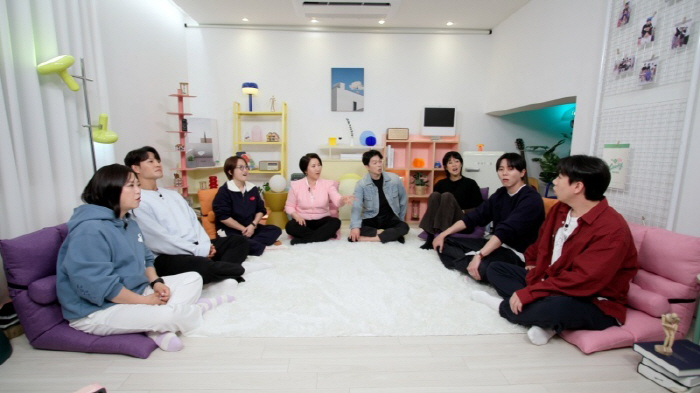 Professor Lee Sook-cam Lee Ho-seon will be fully booked for consultation by September next year..Realizing Popularity (Okmun Son)