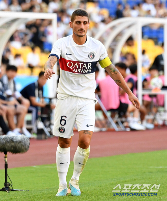 The romance is alive Wackle MF, a former teammate of Lee Kang-in, invested 2 billion won to take over his former team that crashed in the third division