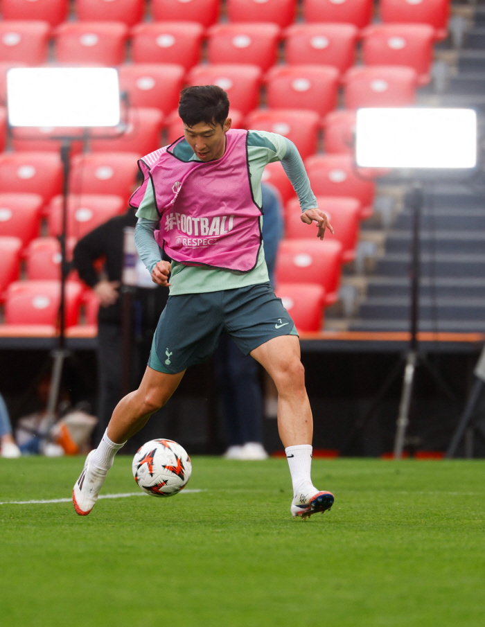 Soccer is a big disappointment! Son Heung-min's scenario of leaving the starting list is out...The bench begins after being beaten by Hishalisson in the final