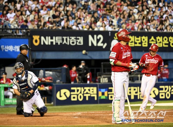 SSG has won four consecutive games, and Doosan has won all four games...Securing 4 consecutive wins 