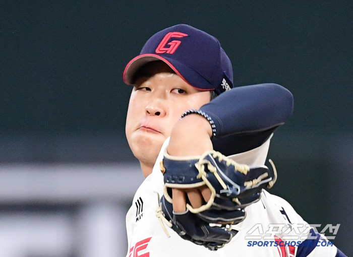 154km fastball  143km slider two pitch is enough. Lee Min-seok allowed four runs in five innings in the first year of 22 years, in front of his first start win (Busan site)