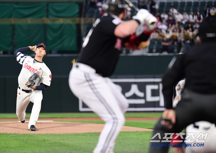 154km fastball  143km slider two pitch is enough. Lee Min-seok allowed four runs in five innings in the first year of 22 years, in front of his first start win (Busan site)