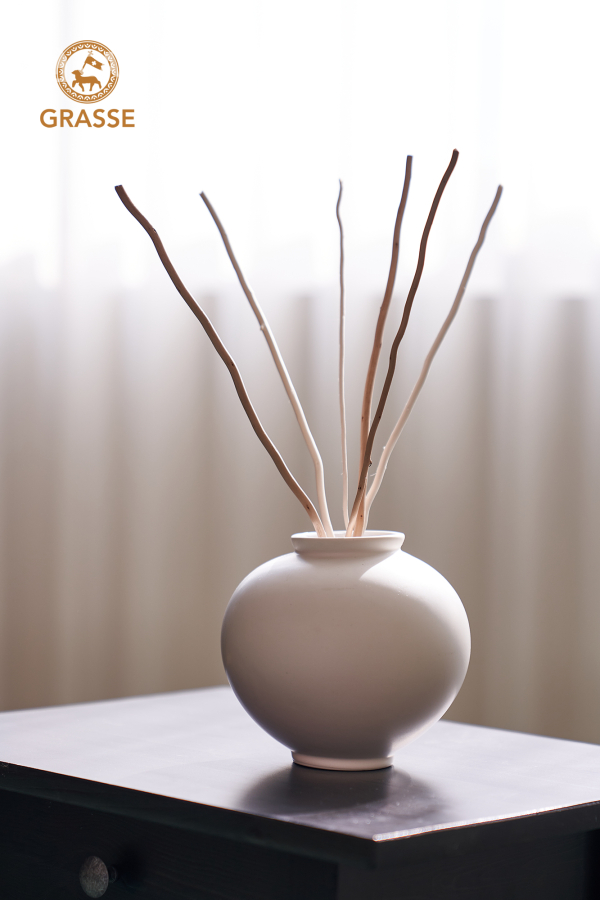 Bulls One launches 'Grass the Cypress Jar Diffuser,' which contains 100% Cypress Oil and Korean tradition