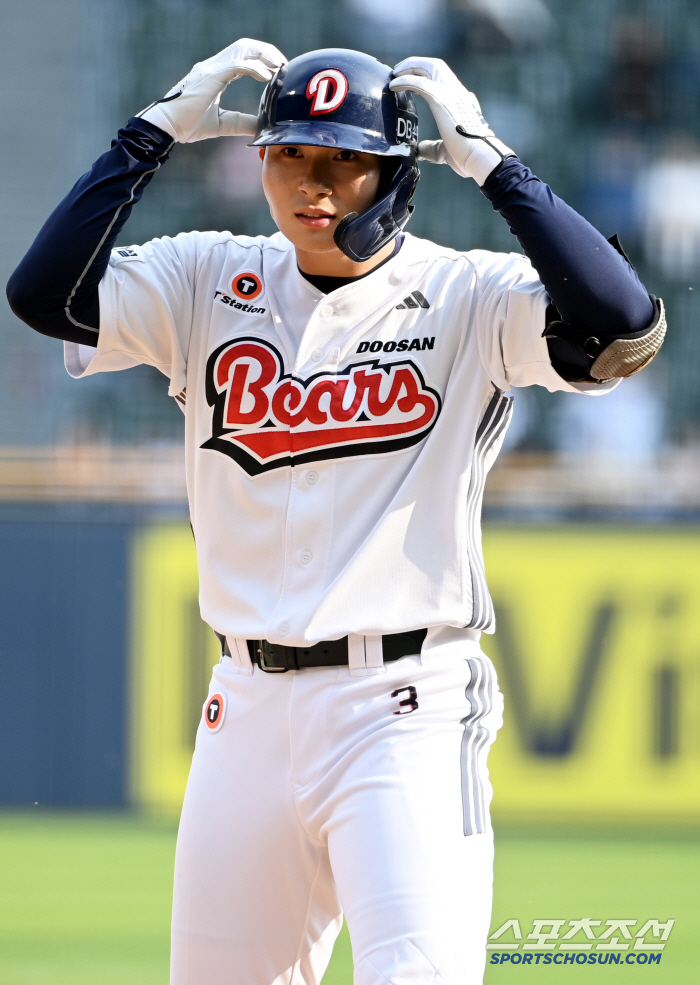 His first home run was a come-from-behind grand slam…Doosan, Kim Kwang-hyun, caught QSSG in the eighth inning of the promise and escaped five consecutive losses 