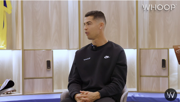 Is this real? Ronaldo's physical age is 28.9 years old, and he can play for 10 more years. Jock...Self-care GOAT