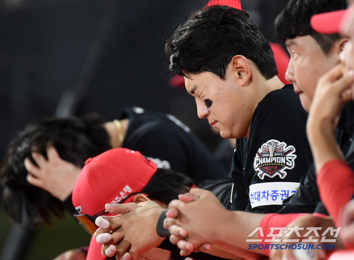 No way again? Kim Do Young's dizzying clash! → Shoulder pain complaints.. I woke up on my own 