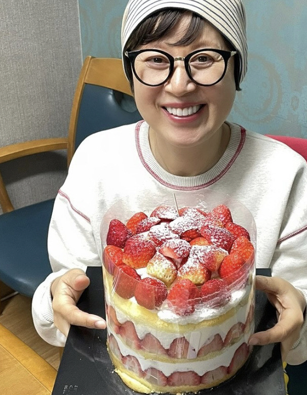 Park Mi-sun's health problem is good news amid suspension of activities...Sunwoo Yongyeo's luxury gift