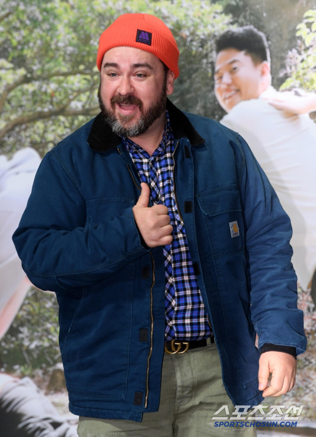 Sam Hammington, William. I don't even think about leaving…I thought about retiring from the entertainment industry (Yuquiz)