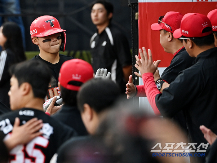  140m super gun! It feels like something is boiling in Kim Do Young → Why