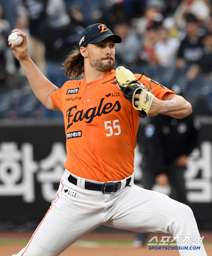 2nd Unts? It's 2nd Unts again!Weiss 8 innings  Kim Seo-hyun SV Hanwha catches Lotte and retakes 2nd place 