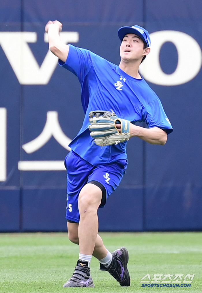Captain Koo Ja-wook and the kids are so cute? Exciting Lapak Outfield Fungo Classroom with Captain